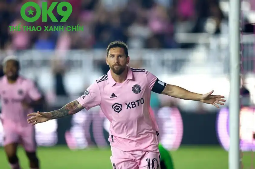 Messi đang thể hiện phong độ vô cùng ấn tượng. Messi đang thể hiện phong độ vô cùng ấn tượng.