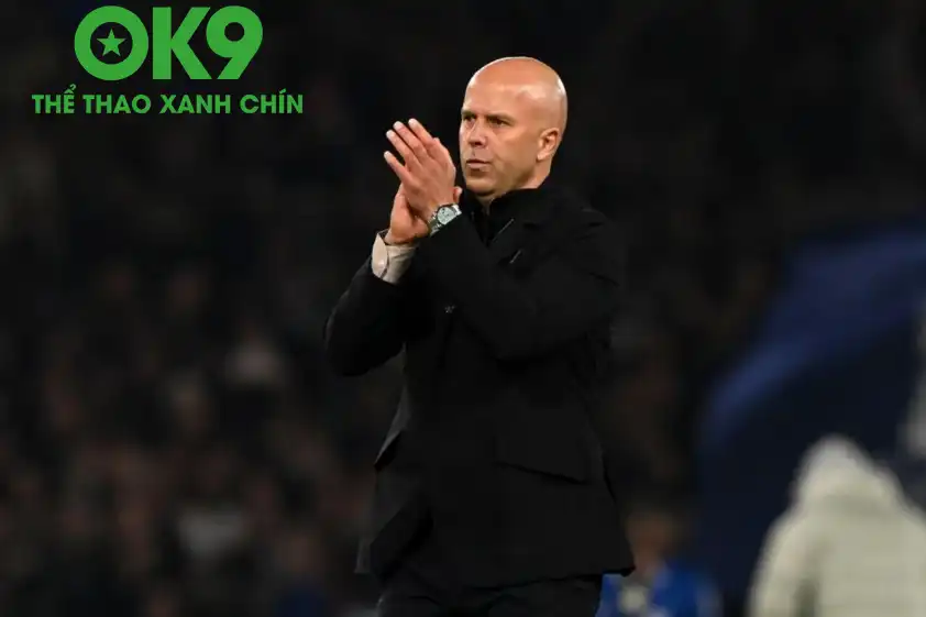 HLV Arne Slot bảo vệ Salah giữa chỉ trích vì phung phí cơ hội (Ảnh: Evening Standard).  HLV Arne Slot bảo vệ Salah giữa chỉ trích vì phung phí cơ hội (Ảnh: Evening Standard).